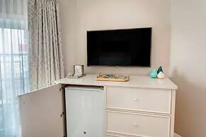 Inn at Bay Harbor, Autograph Collection