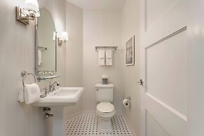 Inn at Bay Harbor, Autograph Collection