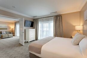 Inn at Bay Harbor, Autograph Collection