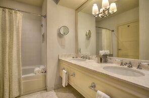 Inn at Bay Harbor