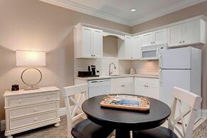 Inn at Bay Harbor, Autograph Collection