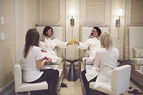 Inn at Bay Harbor, Autograph Collection