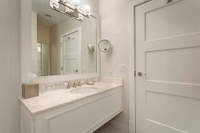 Inn at Bay Harbor, Autograph Collection