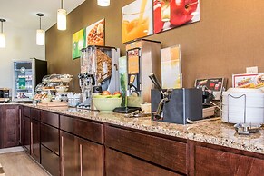 Quality Inn Grand Rapids South-Byron Center