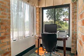 Quality Inn Grand Rapids South-Byron Center