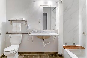 Quality Inn Grand Rapids South-Byron Center
