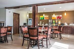 Quality Inn Grand Rapids South-Byron Center
