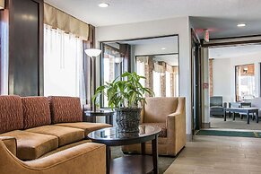 Quality Inn Grand Rapids South-Byron Center