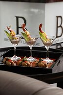 Sofitel Saigon Plaza