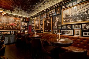 Sofitel Saigon Plaza