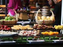 Sofitel Saigon Plaza