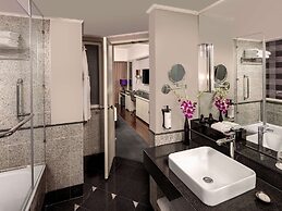 Sofitel Saigon Plaza