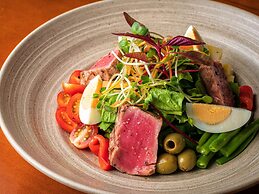 Sofitel Saigon Plaza