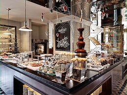 Sofitel Saigon Plaza