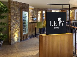 Sofitel Saigon Plaza