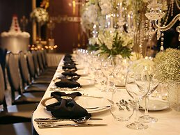 Sofitel Saigon Plaza