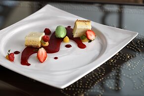 Sofitel Saigon Plaza