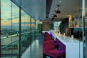 Renaissance Riverside Hotel Saigon