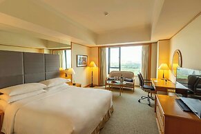 Renaissance Riverside Hotel Saigon