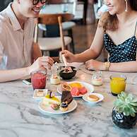 Renaissance Riverside Hotel Saigon