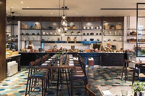 Renaissance Riverside Hotel Saigon