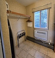 Lakeview Inns & Suites - Hinton