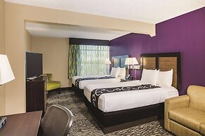 La Quinta Inn & Suites by Wyndham Clearwater South