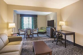 La Quinta Inn & Suites by Wyndham Clearwater South