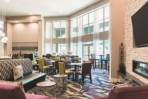 La Quinta Inn & Suites by Wyndham Atlanta Perimeter Medical