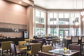 La Quinta Inn & Suites by Wyndham Atlanta Perimeter Medical