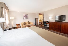 Coast Fort St. John Hotel