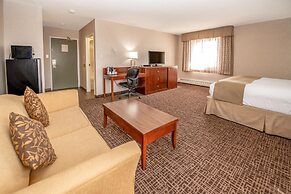 Coast Fort St. John Hotel