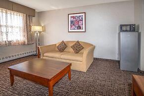 Coast Fort St. John Hotel