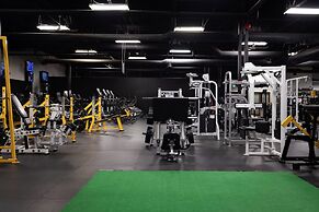 Coast Fort St. John Hotel