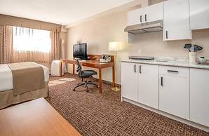 Coast Fort St. John Hotel