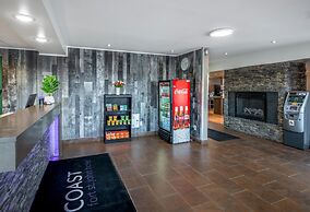 Coast Fort St. John Hotel