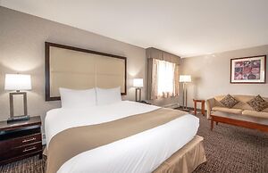 Coast Fort St. John Hotel