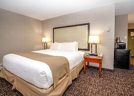 Coast Fort St. John Hotel