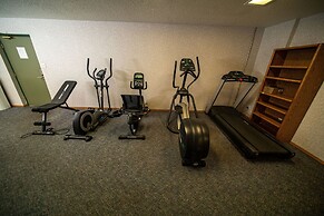 Coast Fort St. John Hotel