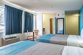 Motel 6 Rocky Mount, NC