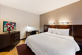 Red Roof Inn PLUS+ Columbus Downtown-Convention Center