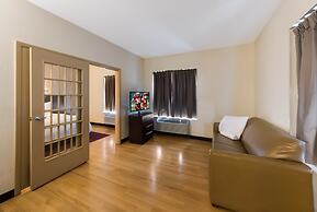 Red Roof Inn PLUS+ Columbus Downtown-Convention Center