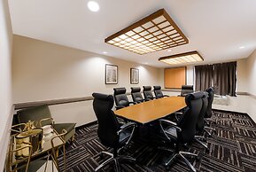 Red Roof Inn PLUS+ Columbus Downtown-Convention Center