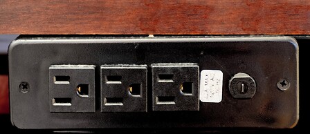 Red Roof Inn PLUS+ Columbus Downtown-Convention Center