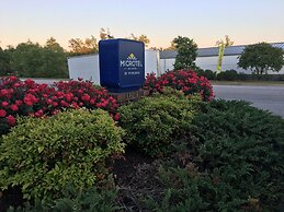 Microtel Inn & Suites by Wyndham Richmond Airport