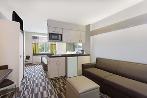 Microtel Inn & Suites by Wyndham Richmond Airport