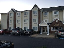 Microtel Inn & Suites by Wyndham Richmond Airport