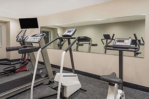 Microtel Inn & Suites by Wyndham Richmond Airport