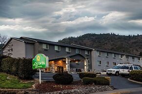La Quinta Inn & Suites by Wyndham Grants Pass