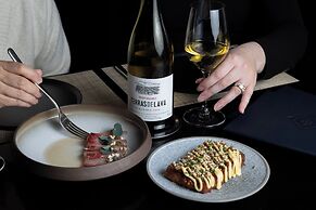 The Magnolia Hotel and Spa